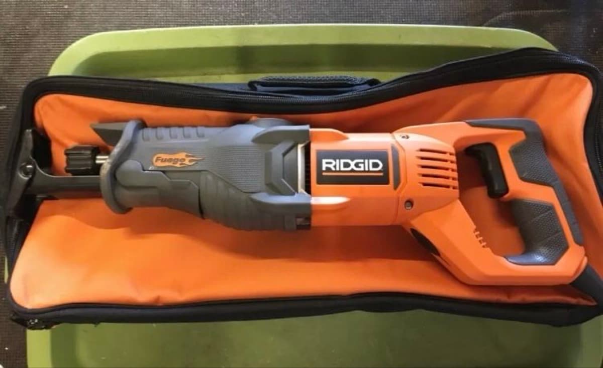Ridgid Fuego 10-Amp Reciprocating Saw